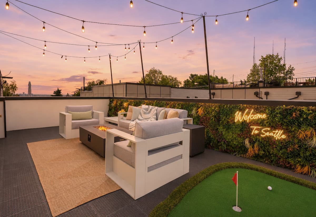 The Clubhouse — Three-bedroom rooftop retreat in Capitol Hill